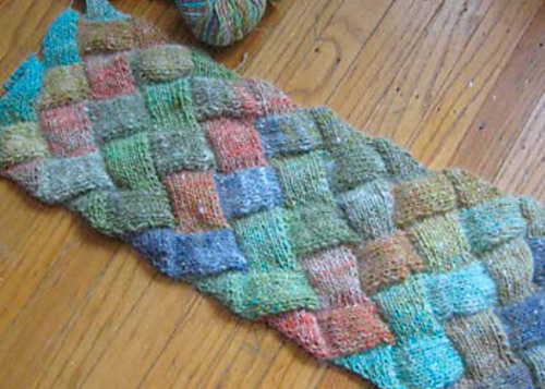 Entrelac Scarf with Leslie