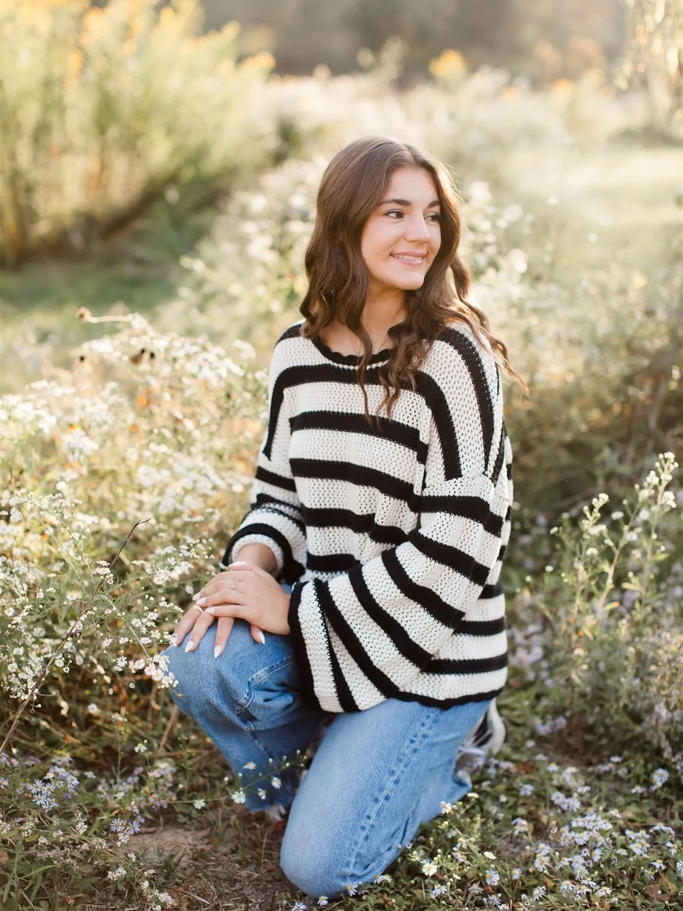 Thank goodness for the image scroll increase. That&rsquo;s all I&rsquo;m gonna say about that. 

#senior #seniorstyleguide #senioryear #seniorsession