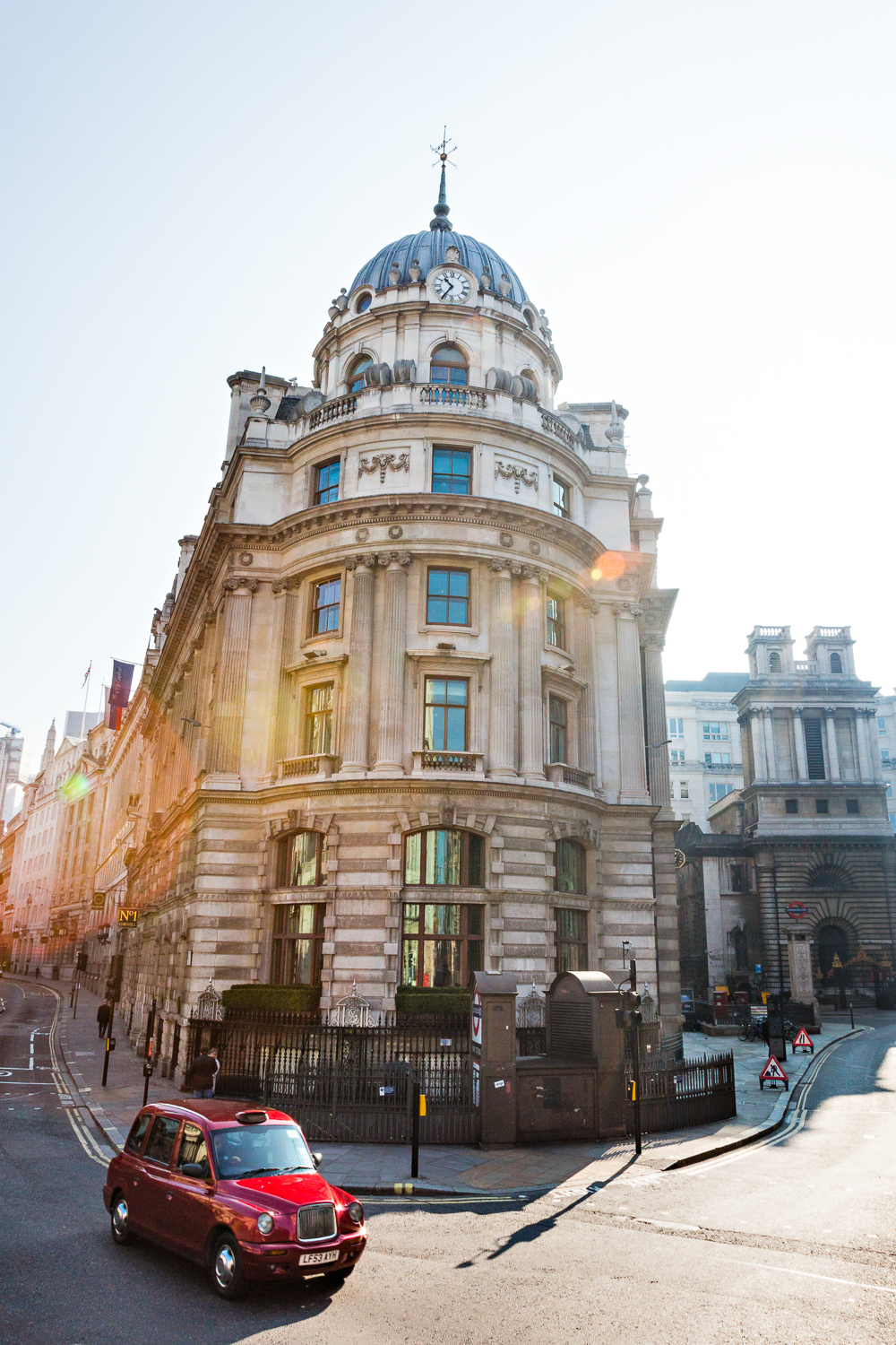 adventure-travel-photography-becky-brockie-england-london-red-car.jpg