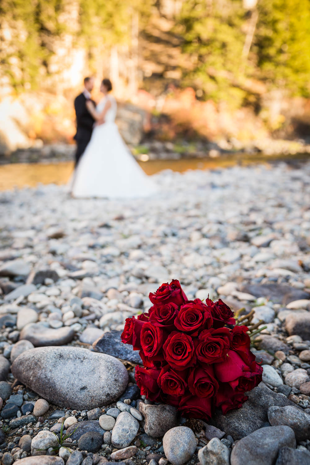 absaroka-beartooth-wilderness-montana-wedding-reception-bouquet.jpg