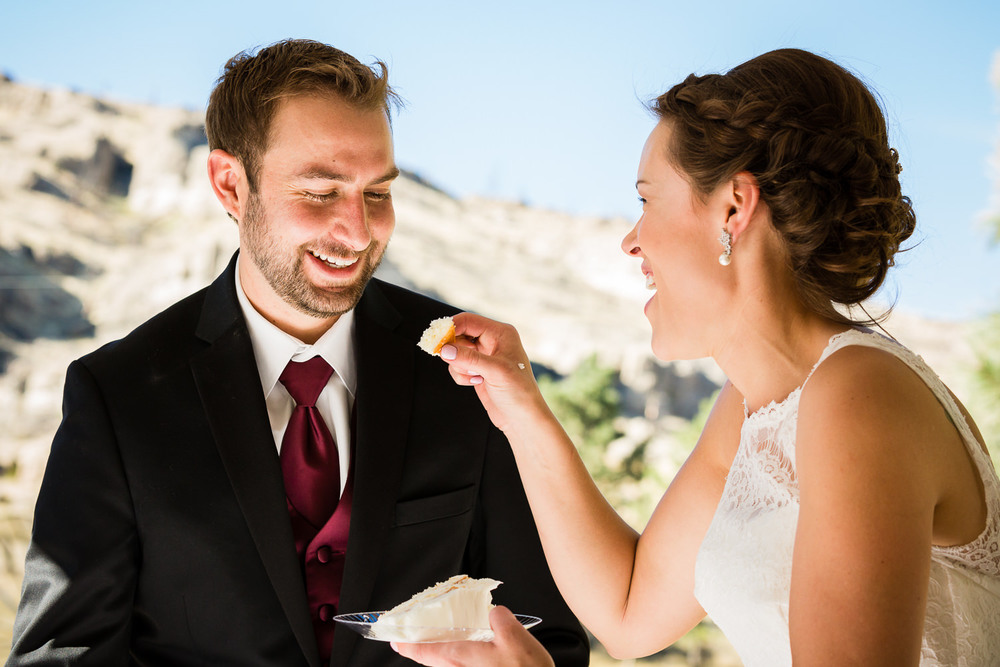 absaroka-beartooth-wilderness-montana-wedding-reception-cake-cutting.jpg