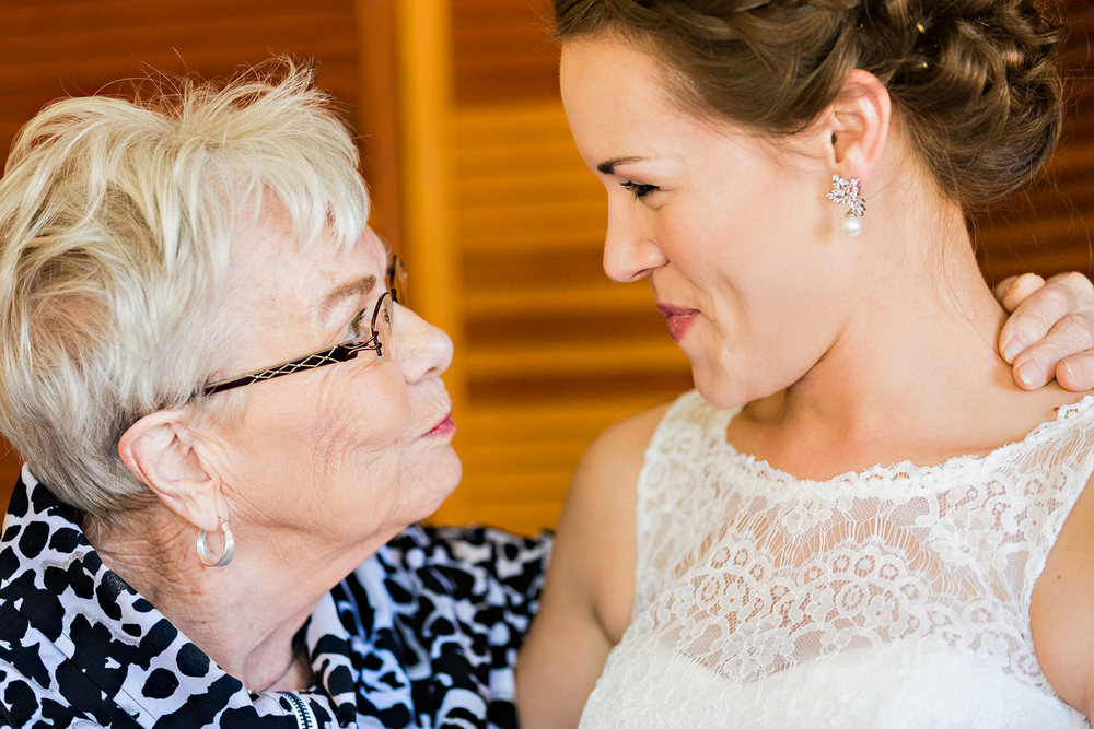  Meghan shared a few laughs with her grandmother before the ceremony. 