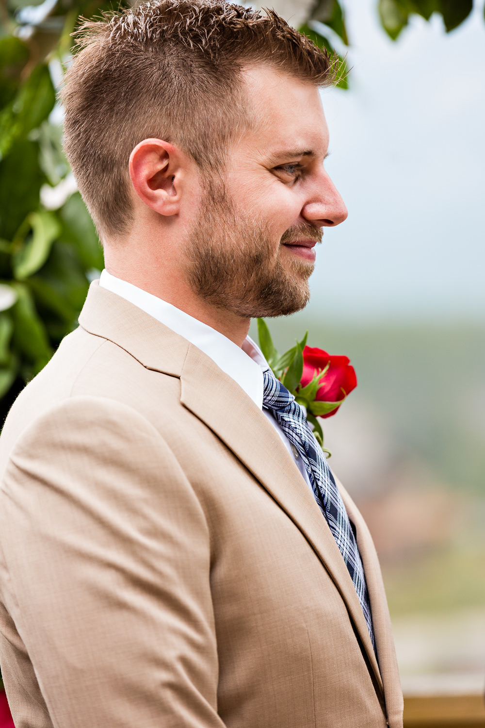 big-sky-wedding-becky-brockie-photography-ceremony-groom-richard.jpg