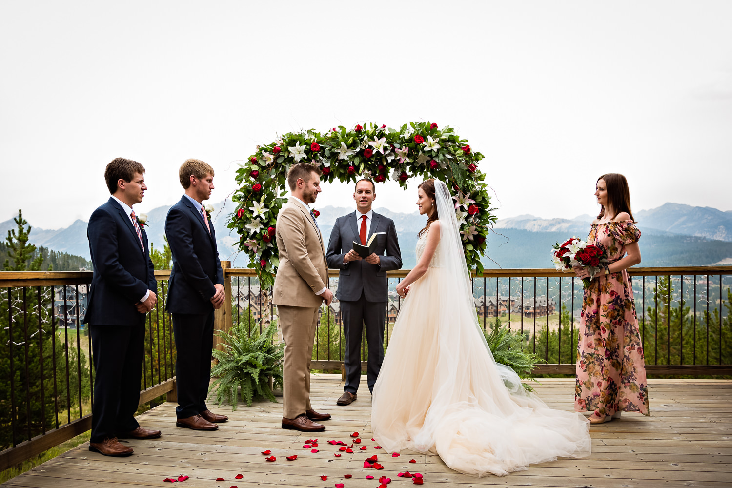 big-sky-wedding-becky-brockie-photography-mountain-ceremony-view.jpg