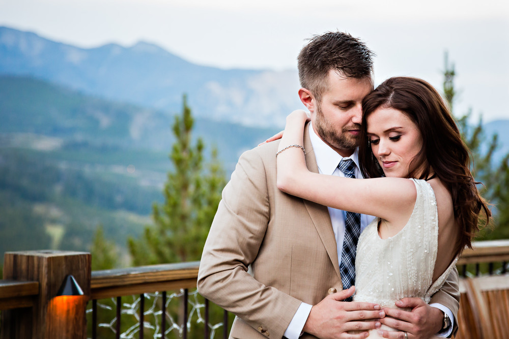 montana-wedding-photography-becky-brockie-photography-bride-groom-nuzzle-big-sky.jpg