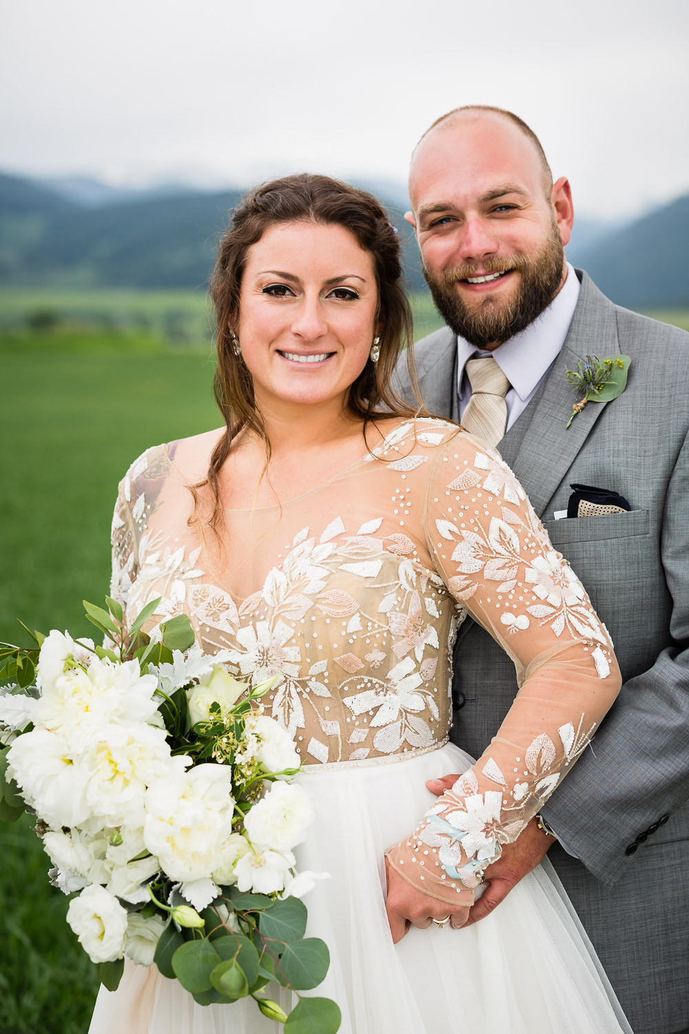 bozeman-hart-ranch-wedding-bride-groom-traditional-image.jpg