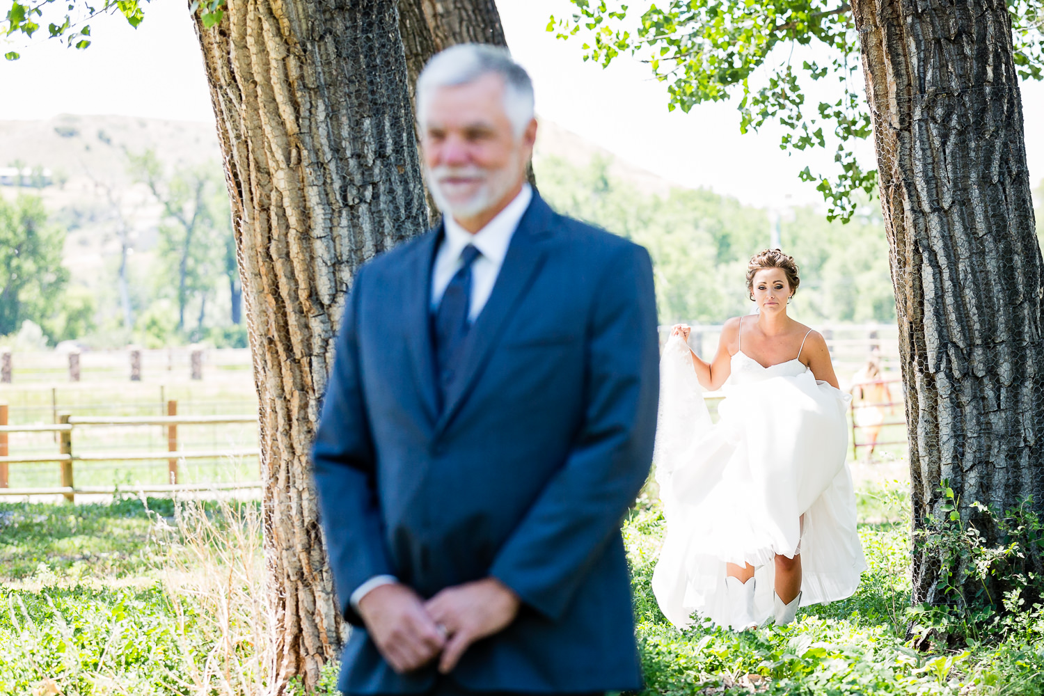 billings-montana-swift-river-ranch-wedding-father-daughter-first-look.jpg