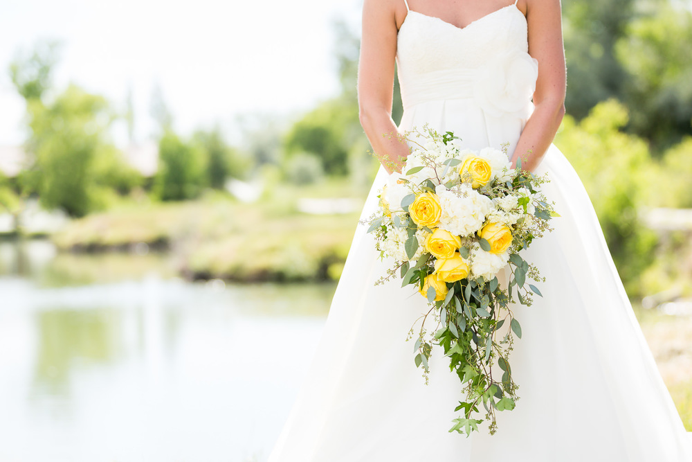 billings-montana-swift-river-ranch-wedding-reception-bridal-bouquet.jpg