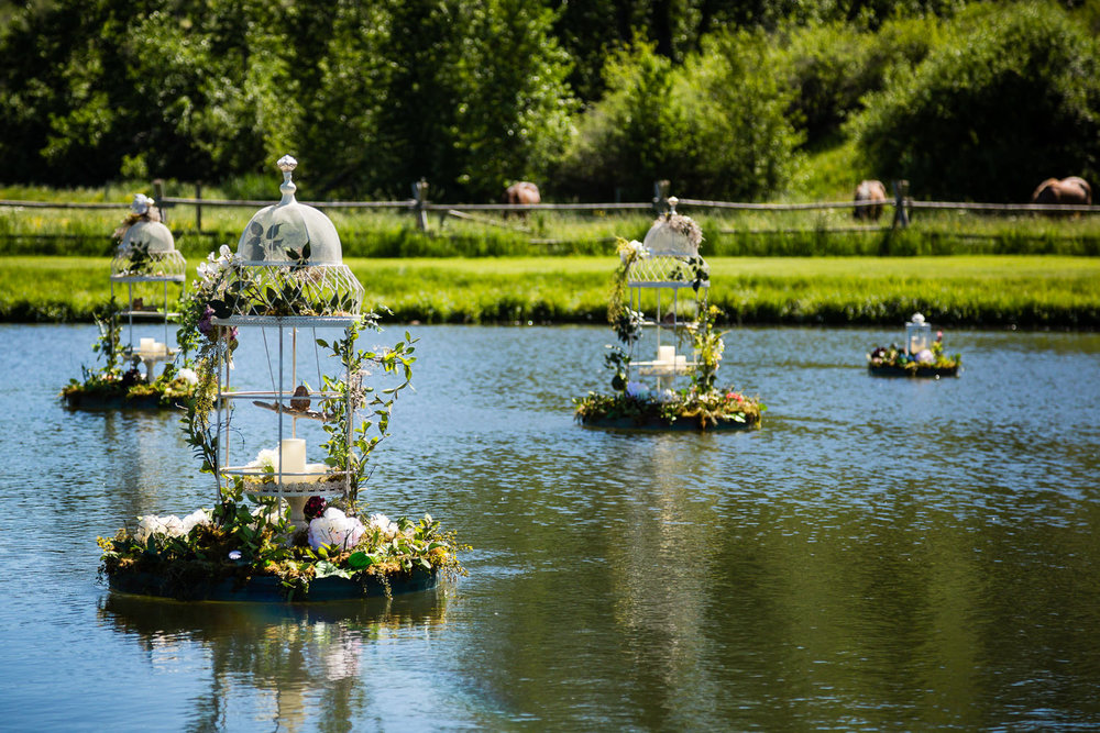 red-lodge-montana-wildflower-wedding-floating-floral-arrangements.jpg