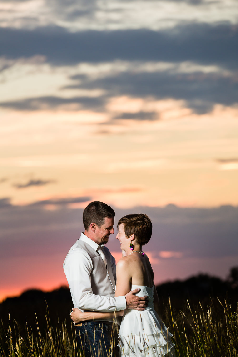 bozeman-montana-wedding-sunset-intimate-moment.jpg