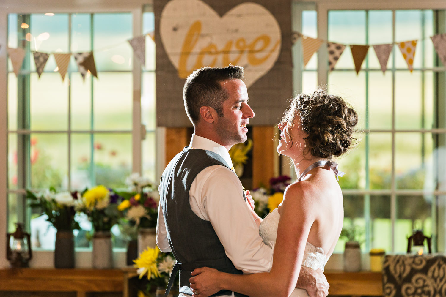 bozeman-wedding-big-yellow-barn-bride-groom-first-dance.jpg