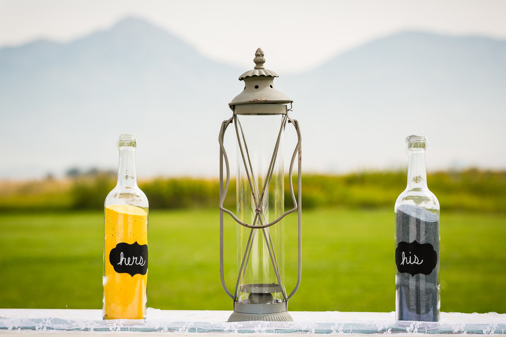 bozeman-wedding-big-yellow-barn-details.jpg