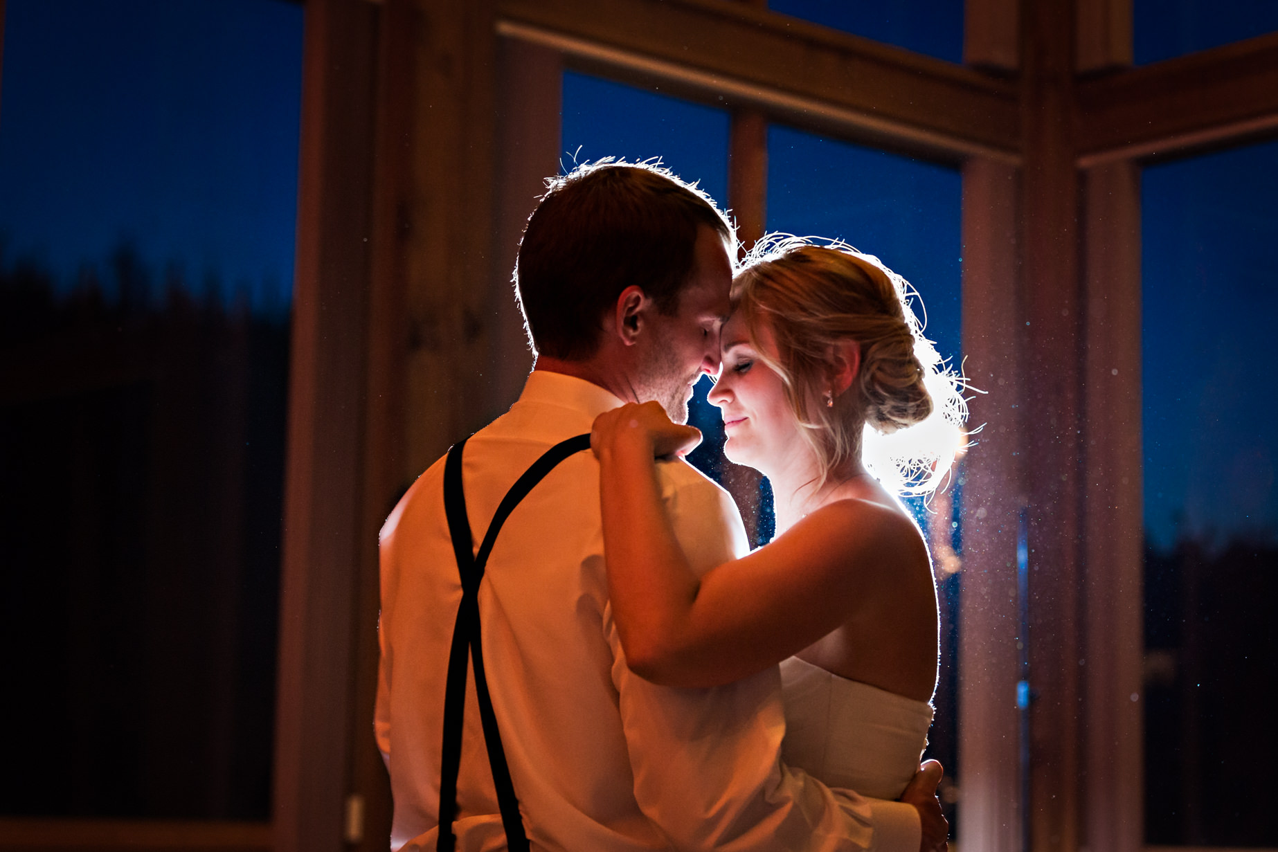 big-sky-resort-wedding-bride-groom-first-dance.jpg