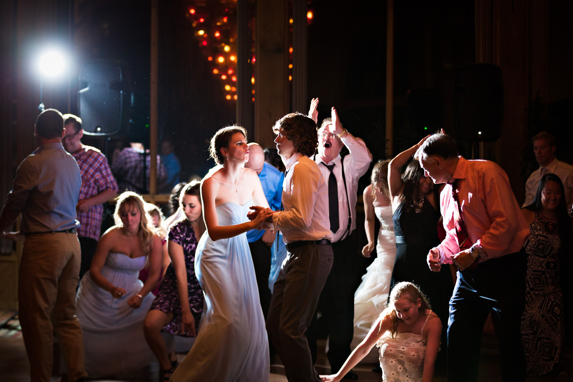 big-sky-resort-wedding-guest-couple-dancing.jpg