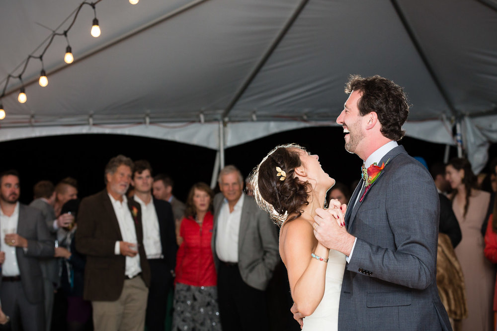 big-sky-montana-gallatin-riverhouse-wedding-bride-groom-first-dance.jpg