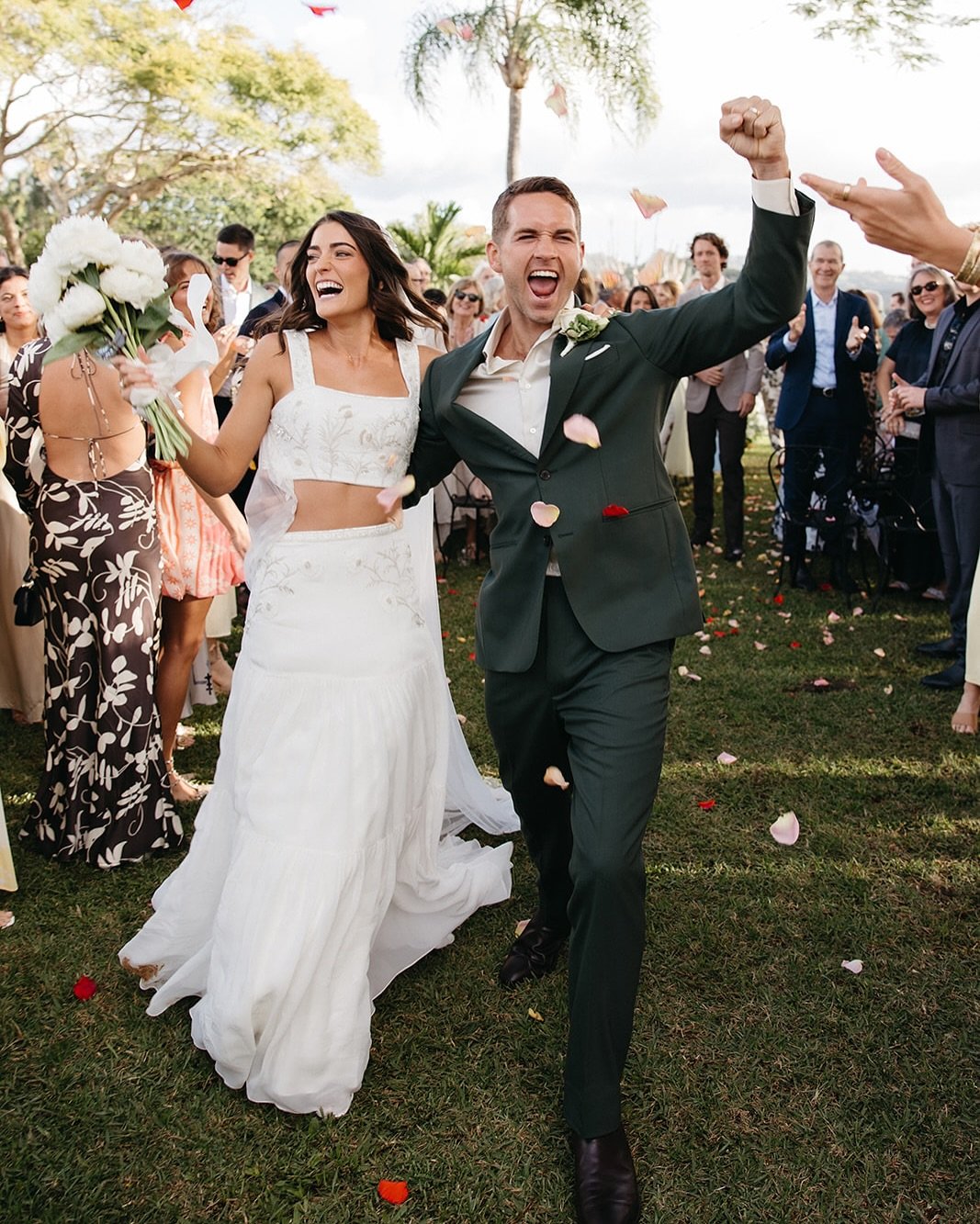Charlie + George - vibe levels sequence ❤️&zwj;🔥❤️&zwj;🔥❤️&zwj;🔥🥂🥂🥂

@charlie_francis @george.pullar 
@fins.plantationhouse 
@hamiltonbandau 
@facebyjenn 
@thedarkblondebrisbane 
@boandluca 
@marriedbytash 
@tweedcoastweddings