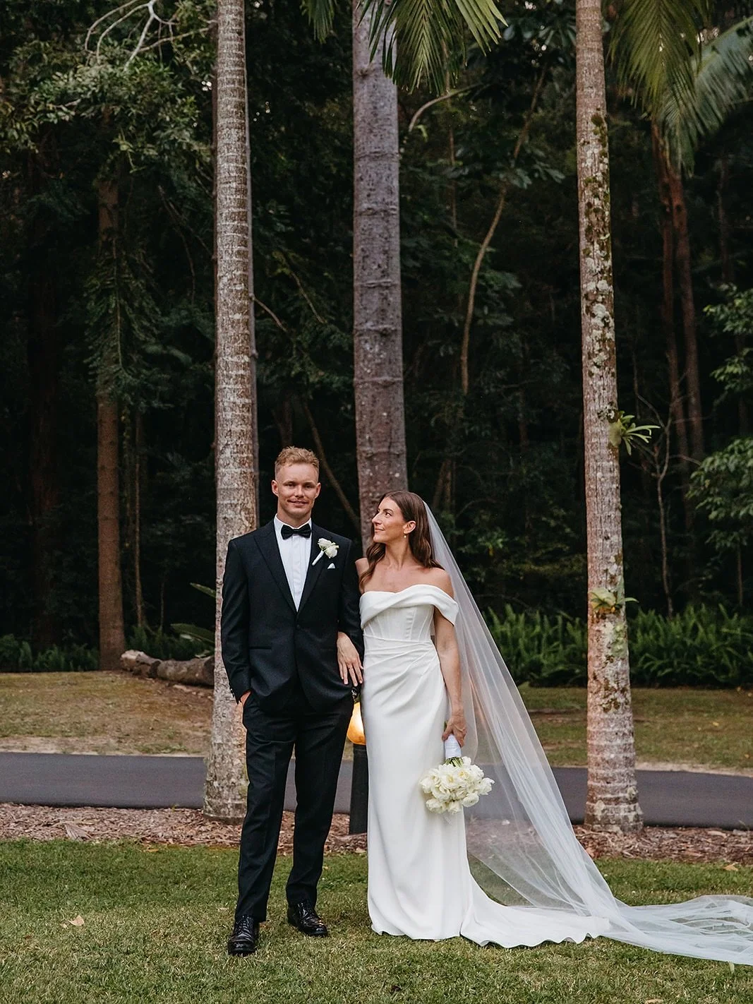 Friday with Caitlin + Josh 🥂❤️&zwj;🔥

@caityjg 
@joshrp353 
@coolibahdownsprivateestate 
@lovelei_weddings 
@janda.events 
@sunnydayfilms 
@mikaklischstudio 
@beautybyoliviamayberry 
@millie.hairstylist 
@emmamaguire.mua 
@buttery_gc 
@weddingcolle