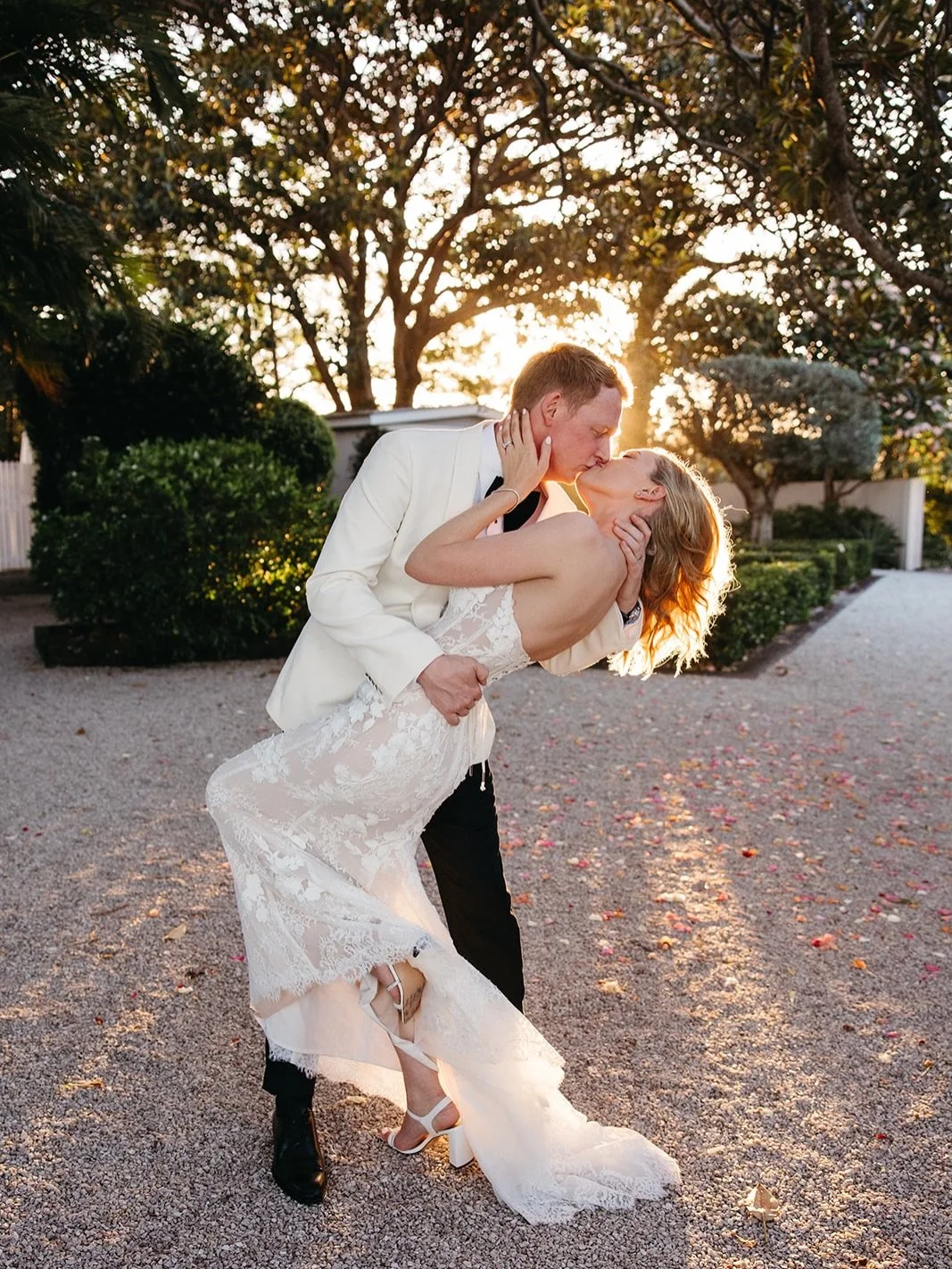 Alexandra + Robin ❤️&zwj;🔥🥂
Our epic last wedding of 2025 - congratulations again guys!

@bosleytheig 
abellrob
@figtreerestaurant 
@byronbayweddings 
@wonder___love 
@millanova 
@pompandsplendour 
@alexoustonbeauty 
@thememorymakersmusic 
@eclair.