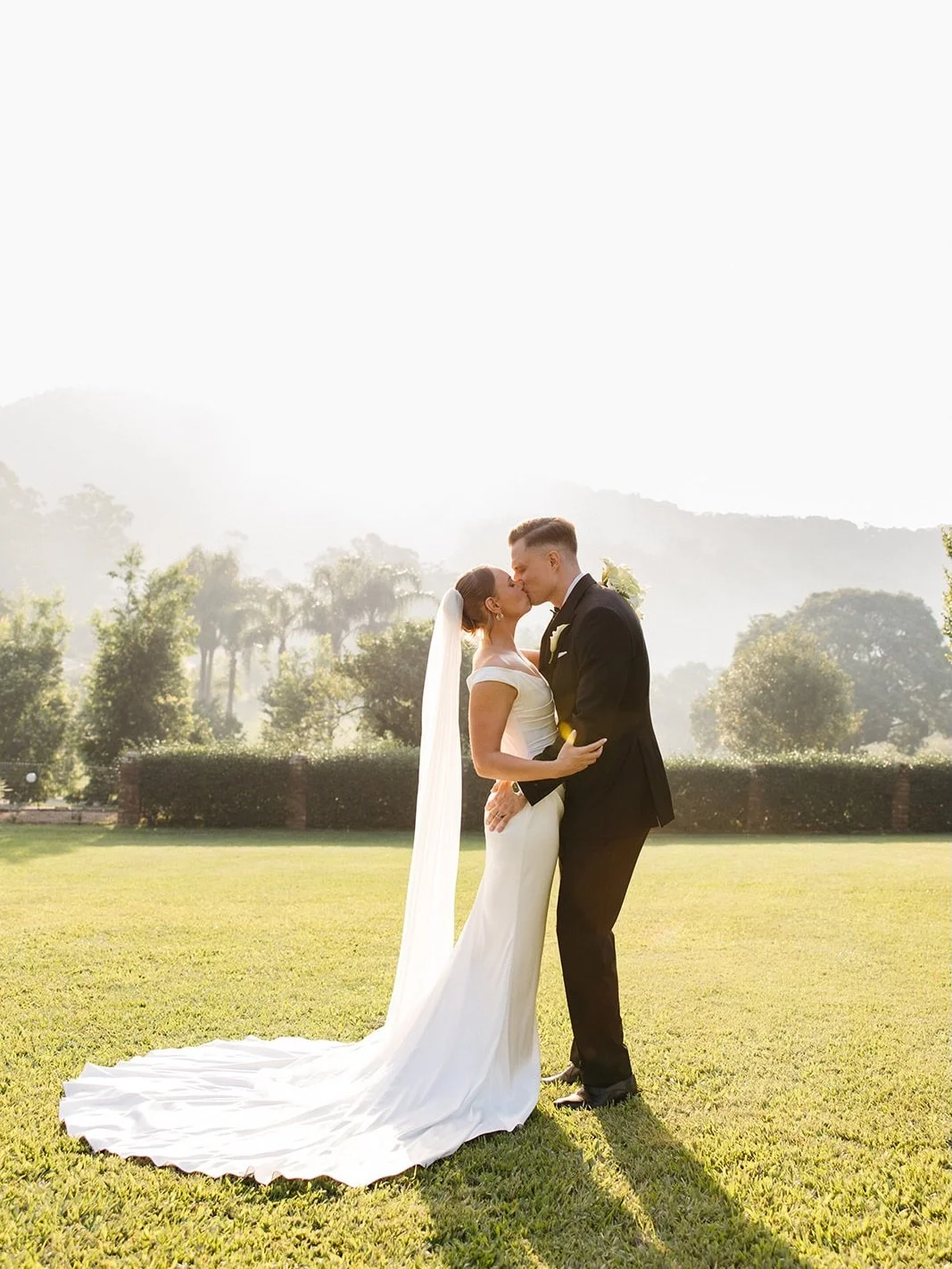 Emma + Luke ❤️&zwj;🔥🥂

Photo + Video - @wilde.visual 
Couple - @emma_kerr 
Venue - @austinvilla_estate 
Celebrant - @sommersaunder_celebrancy 
Dress - @katherinetash 
Bridesmaids - @shonajoy 
Makeup - @natalielucasmakeup 
Hair - @olivia_natalieluca