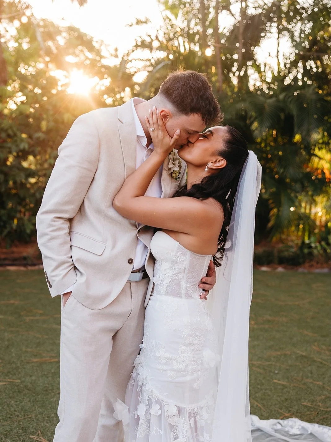 Reyna + Tanner ❤️&zwj;🔥🥂

Photo + Video - @wilde.visual 
Couple - @reyynacowley @tannerrcowley 
Venue - @braesideestategc 
Celebrant - @lovebylaracelebrant 
Dress - @moonandpearlbridal 
Content Creator - @atomicbutterfly_photography 
Florist - @bec
