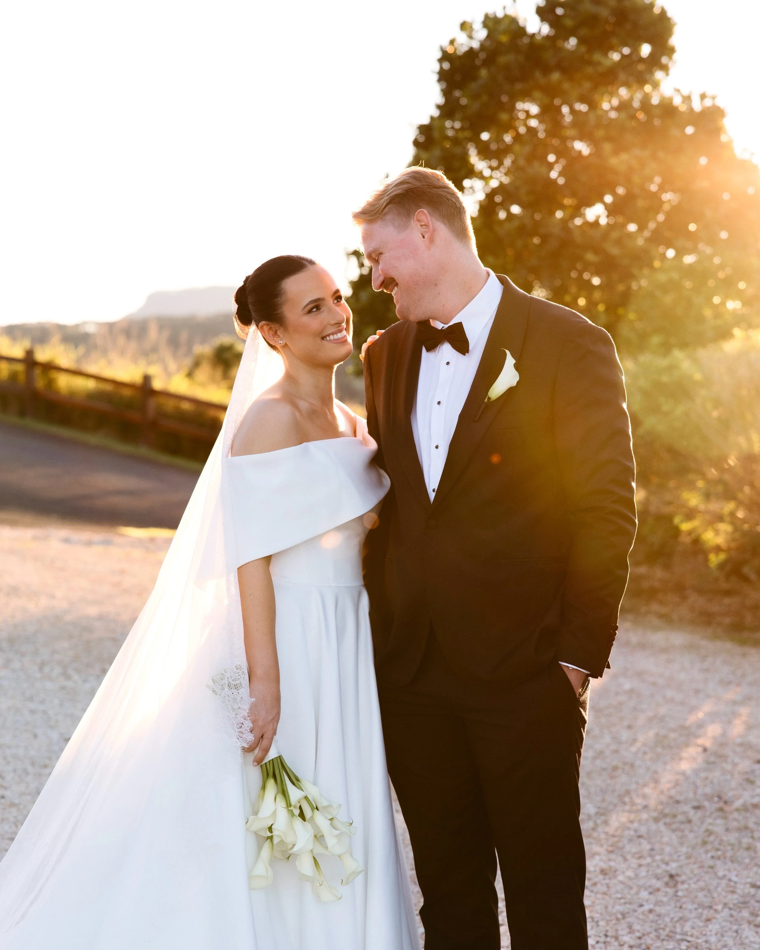 Emily + Izaak ❤️&zwj;🔥🥂

Photo + Video - @wilde.visual 
Couple -&nbsp;@emilyguiver @izaak_davis 
Venue - @summergroveestate 
Celebrant -&nbsp;@laurenbridgecelebrant 
Dress -&nbsp;@moonandpearlbridal 
Bridesmaids -&nbsp;@effiekatsofficial 
Florist -