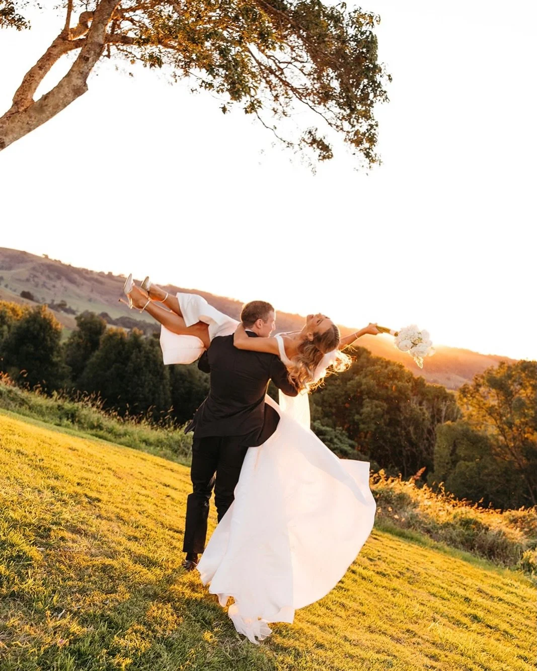 Charli + Jimmy 🥹 perfection 

Photo + Video - @wilde.visual 
Legends - @charlicowlishaw @jimmycowlishaw 
Venue - @theorchardestate 
Planning + Coordination- @byronbayweddings 
Celebrant - @sarahsheehy_celebrant 
Dress - @spherebridalgallery + @kyhab