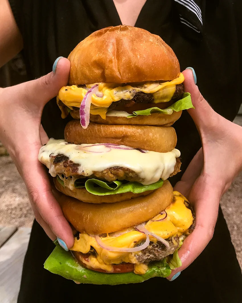All kinds- Beef, Chicken, and Veggie