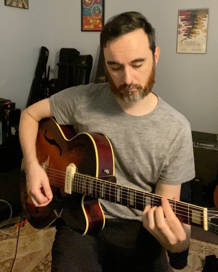 One of my favorite jazz standards, &ldquo;Just Friends.&rdquo; Some chord melody and solo improv. #guitar #guitarlessons #guitarteacher #jazzstandards #ditmasparkguitar