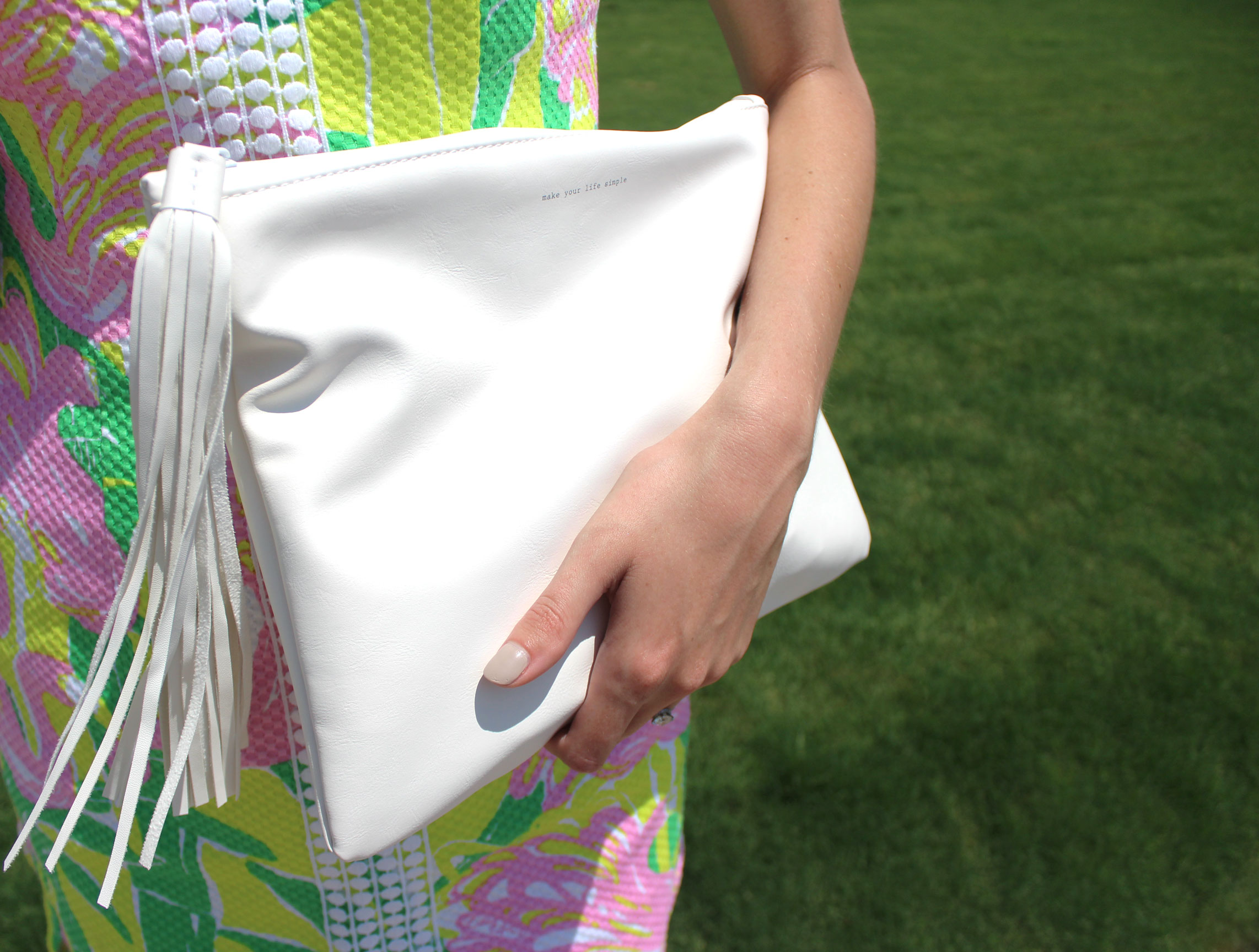 Flamingo print Lilly Pulitzer for Target shift dress and tassel clutch in Palm Springs | Sundays and Somedays