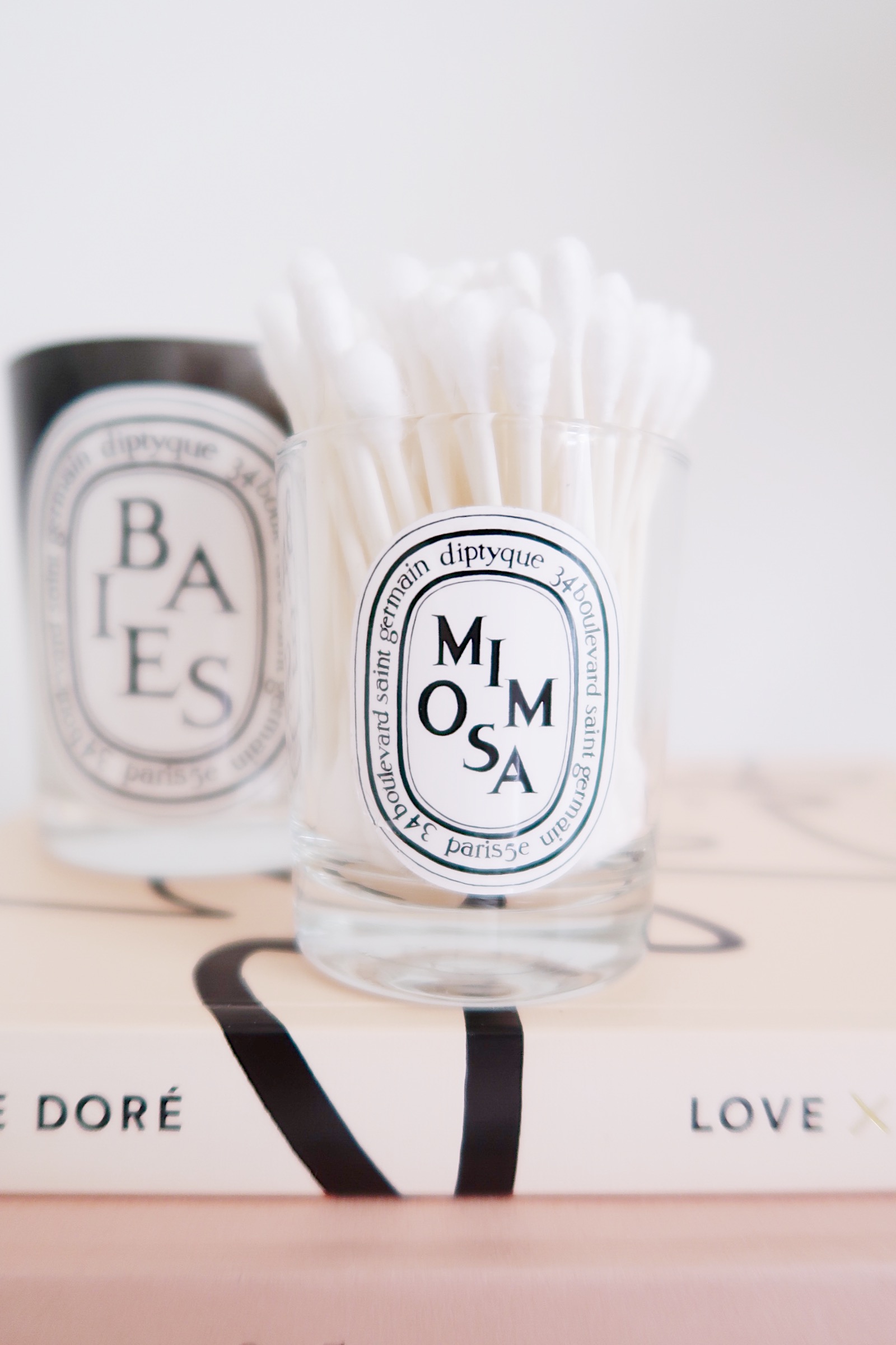 How to clean the wax out of a Diptyque candle - a makeup storage DIY | Sundays and Somedays