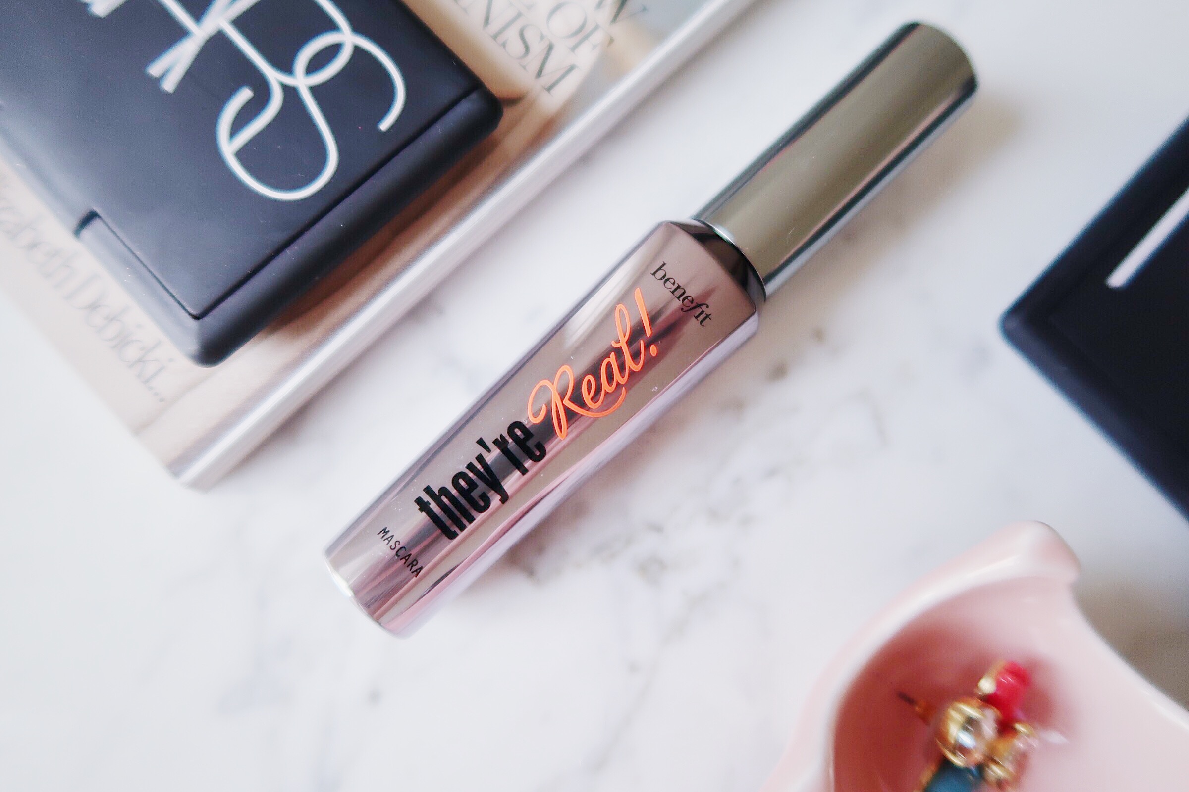 Summer Makeup Staples | Bobbi Brown eyeliner, Nars shadow stick, Nars creamy concealer, BareMinerals bronzer, Benefit They're Real mascara, Blink Browbar eyebrow gel | Sundays and Somedays