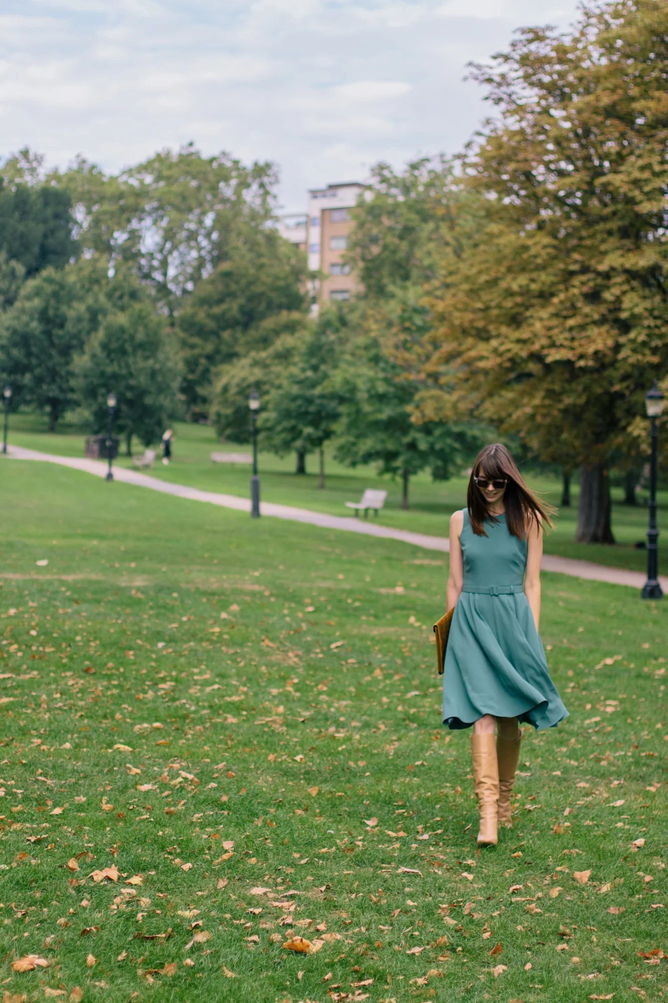 Gal Meets Glam Kaye Dress London Fall-20.jpg