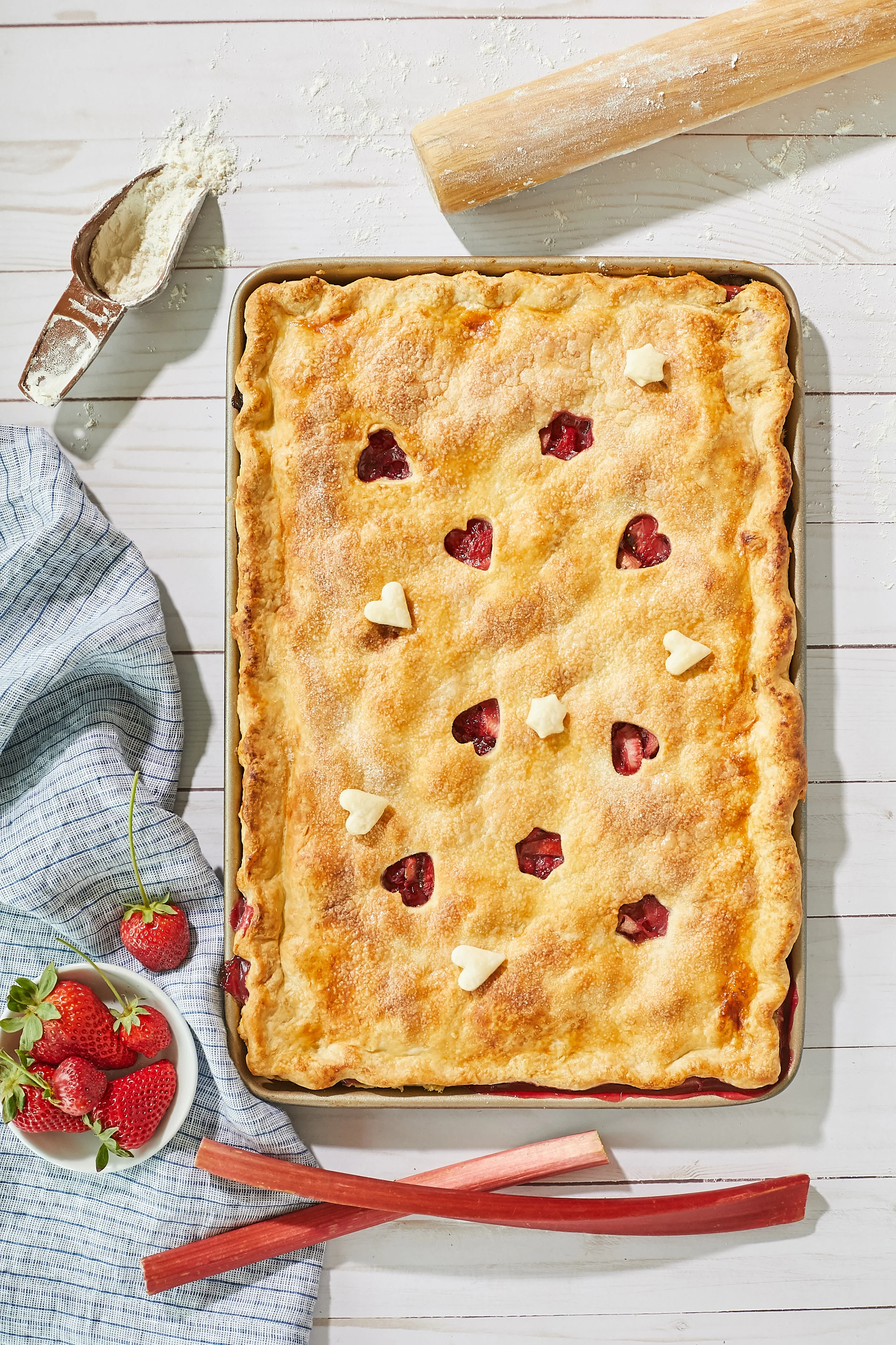 2-strawberry-rhubarb-slab-pie-carla-choy.jpg