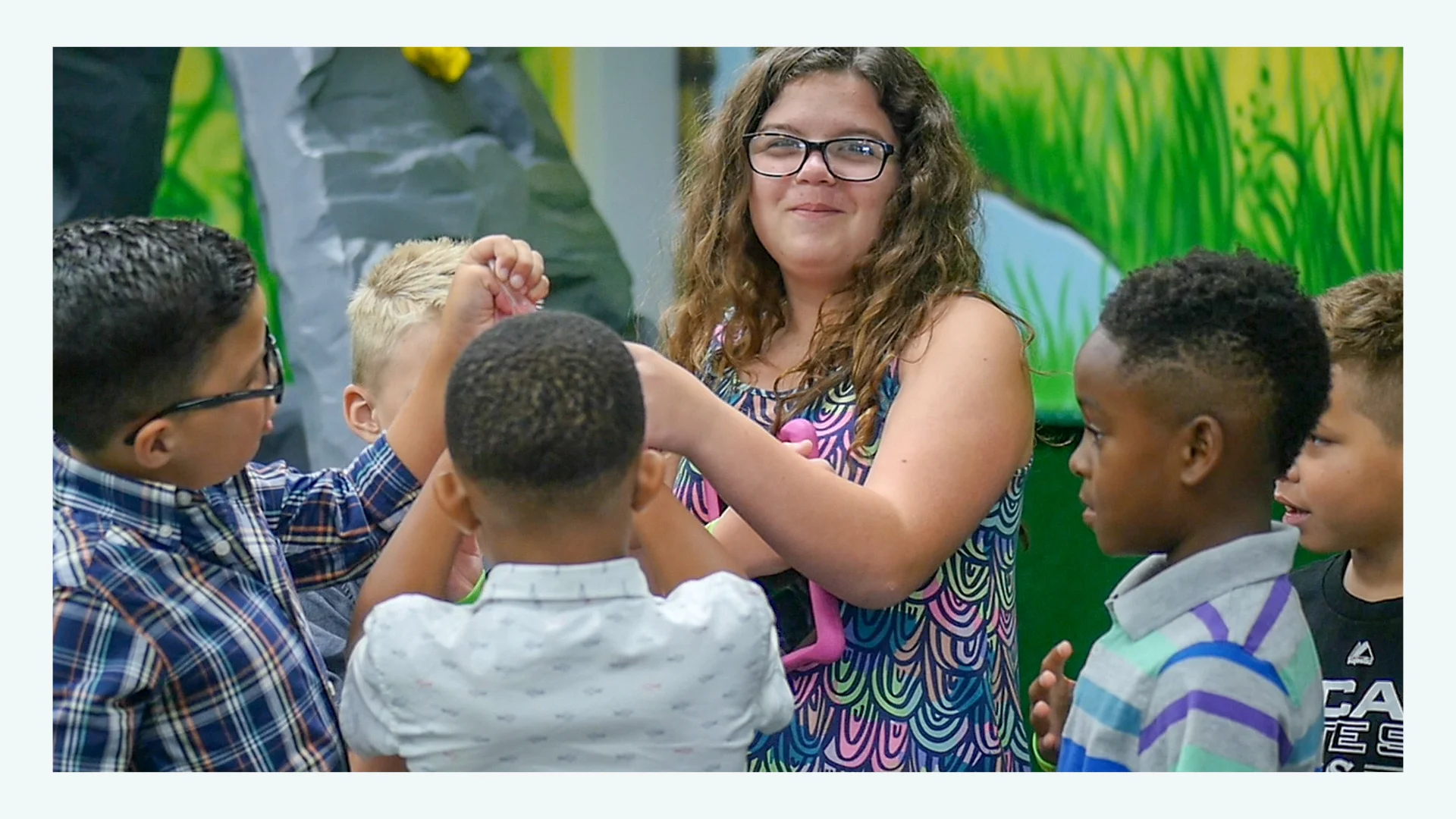KIDS IN CIRCLE.jpg