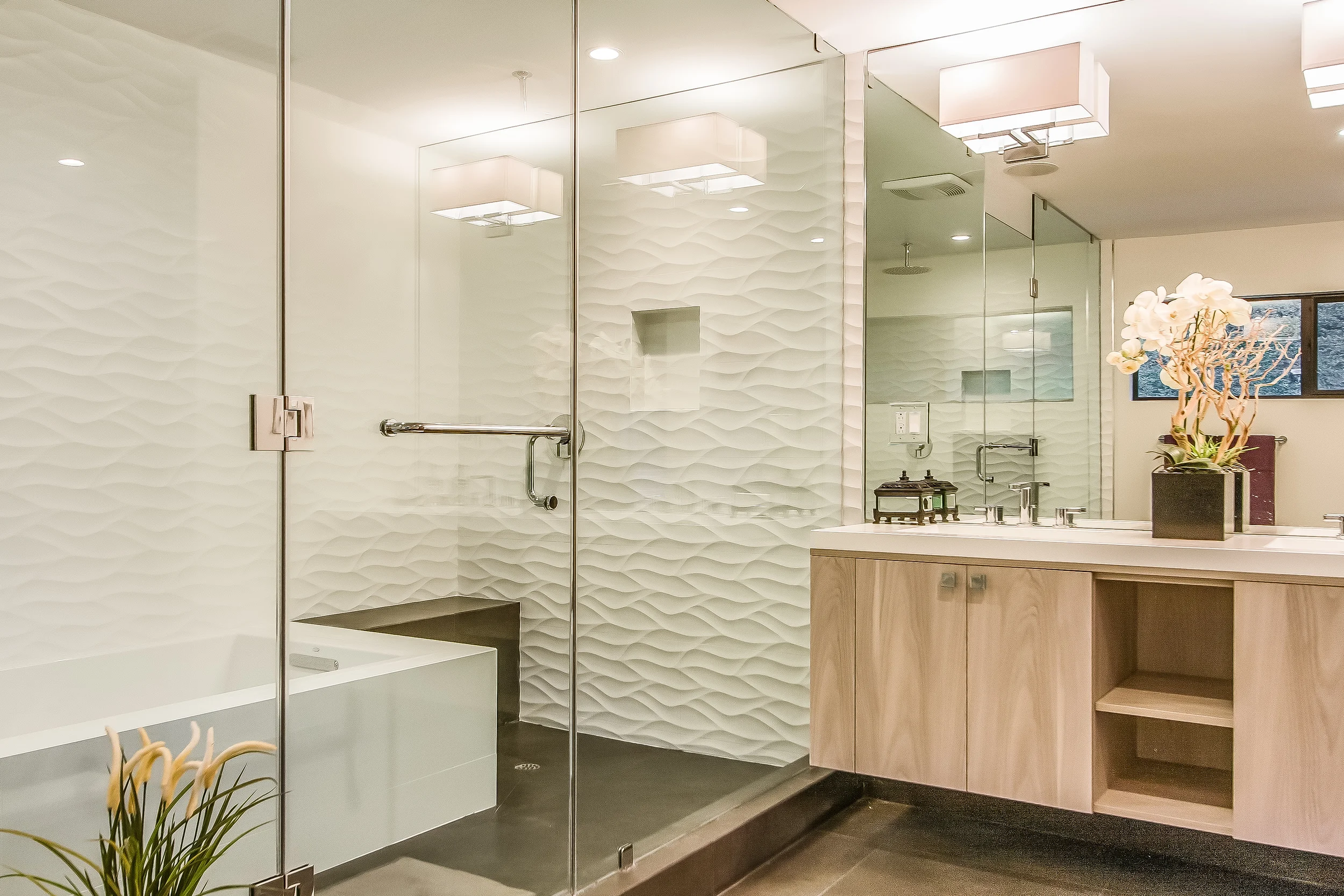 000-Master_Bathroom-499019-print.jpg