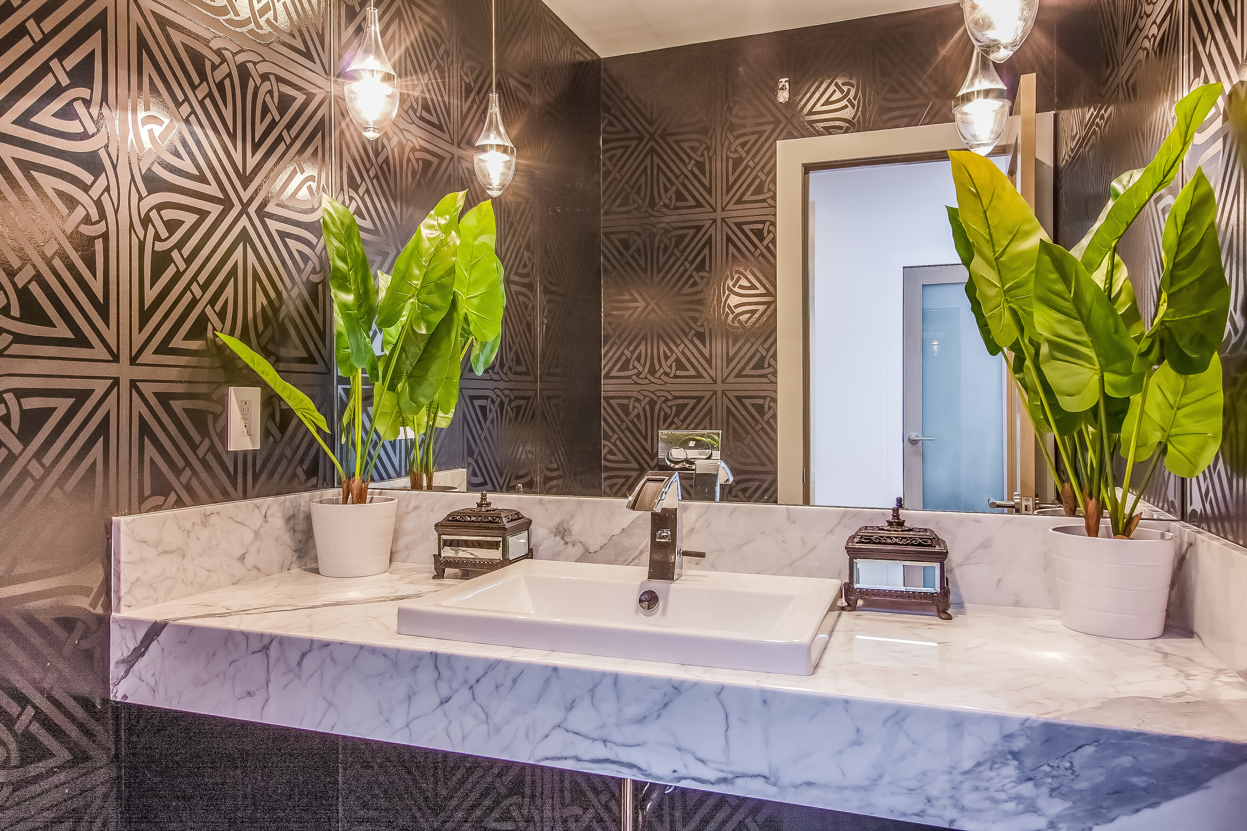 023-Powder_Room-802549-print.jpg