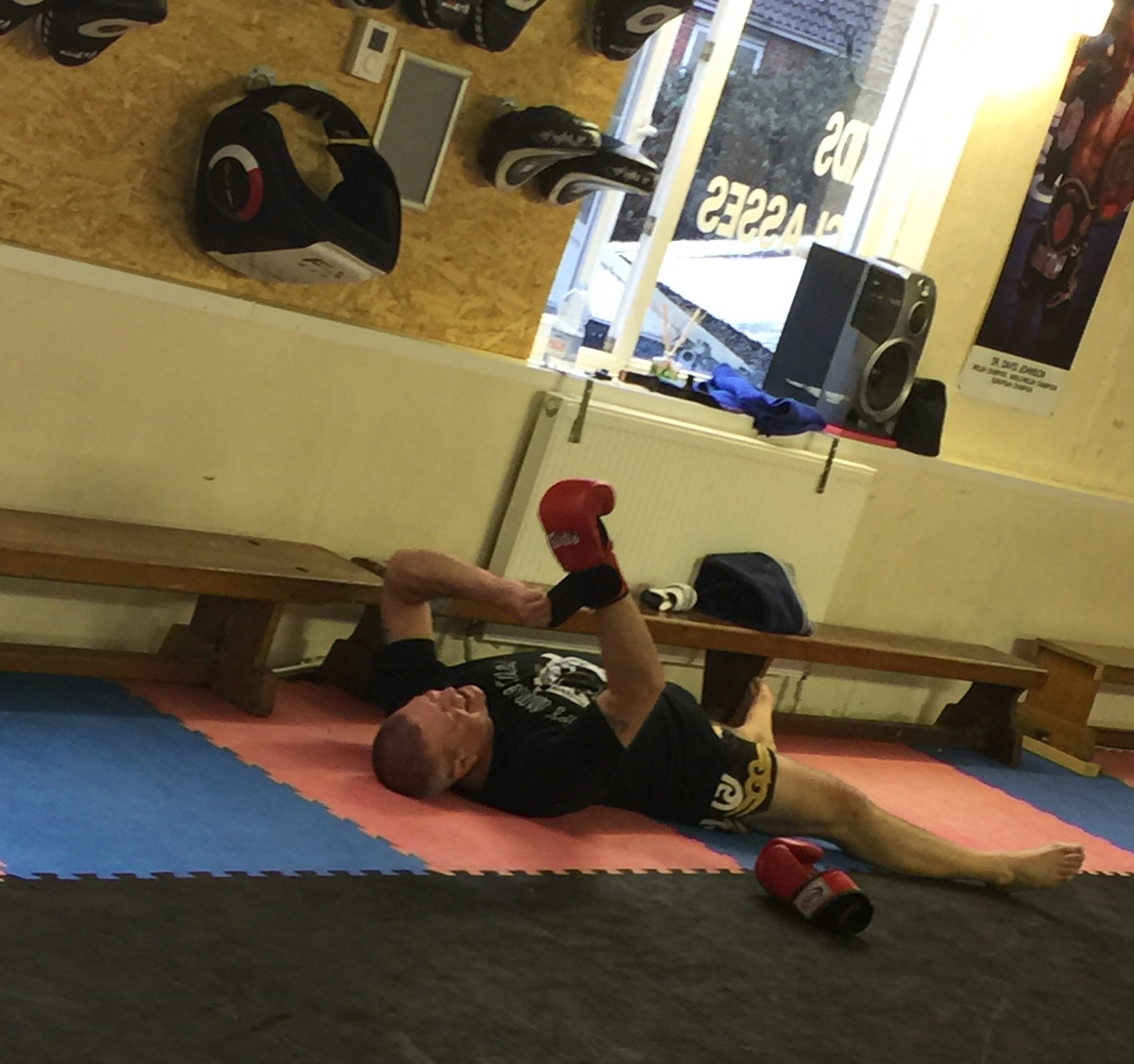 This is the starfish position that I'll probably become famous for ;-)