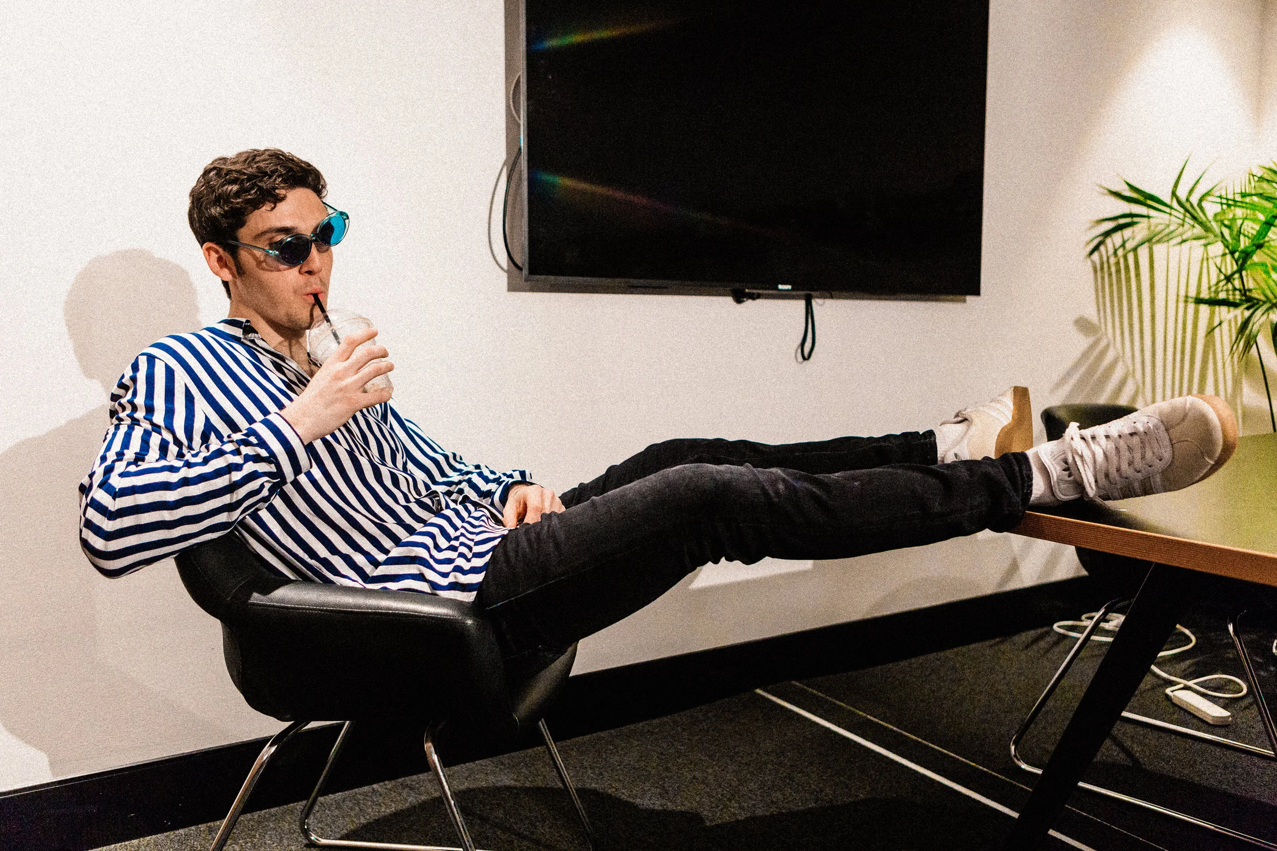 lauv