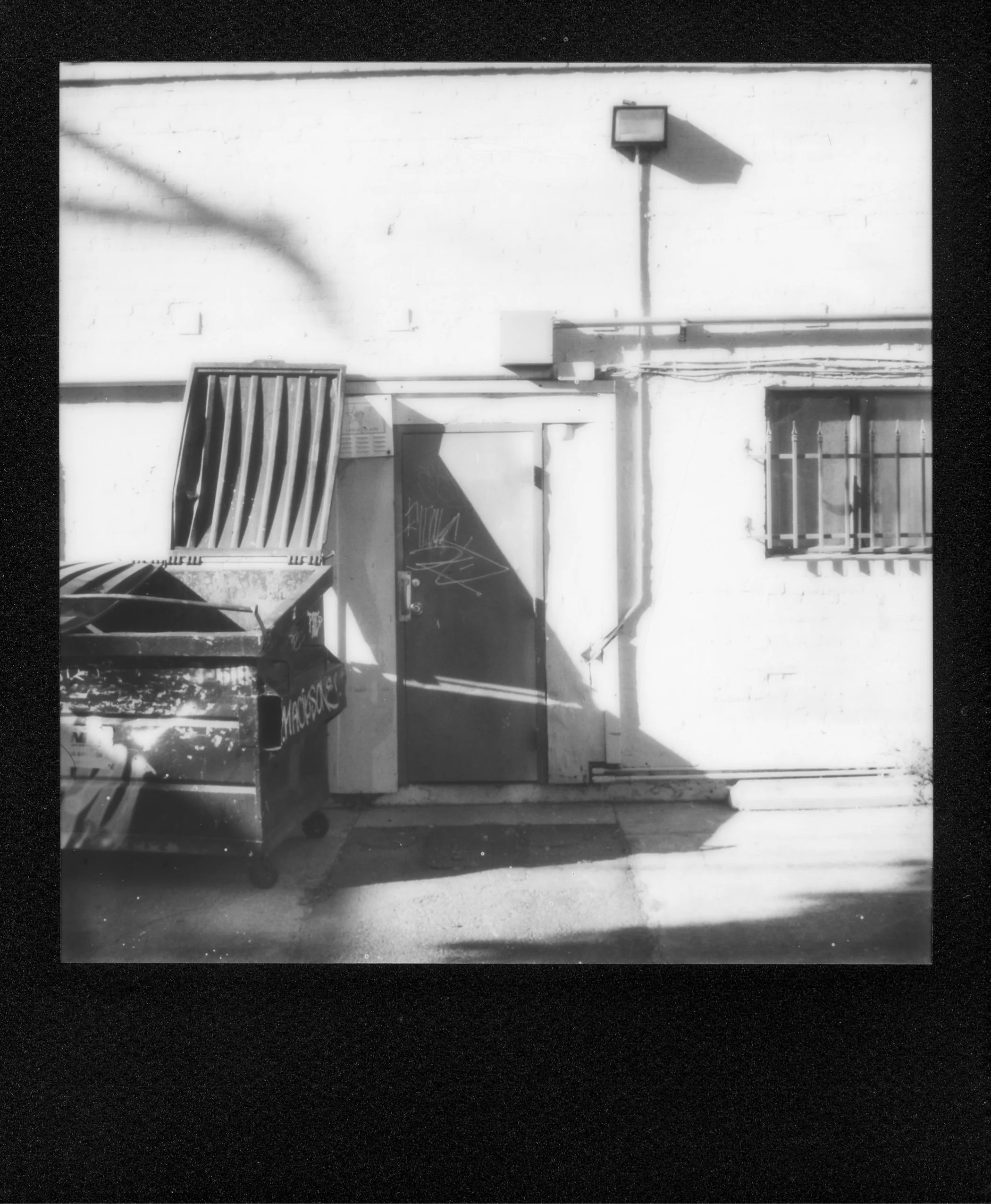 084.jpg