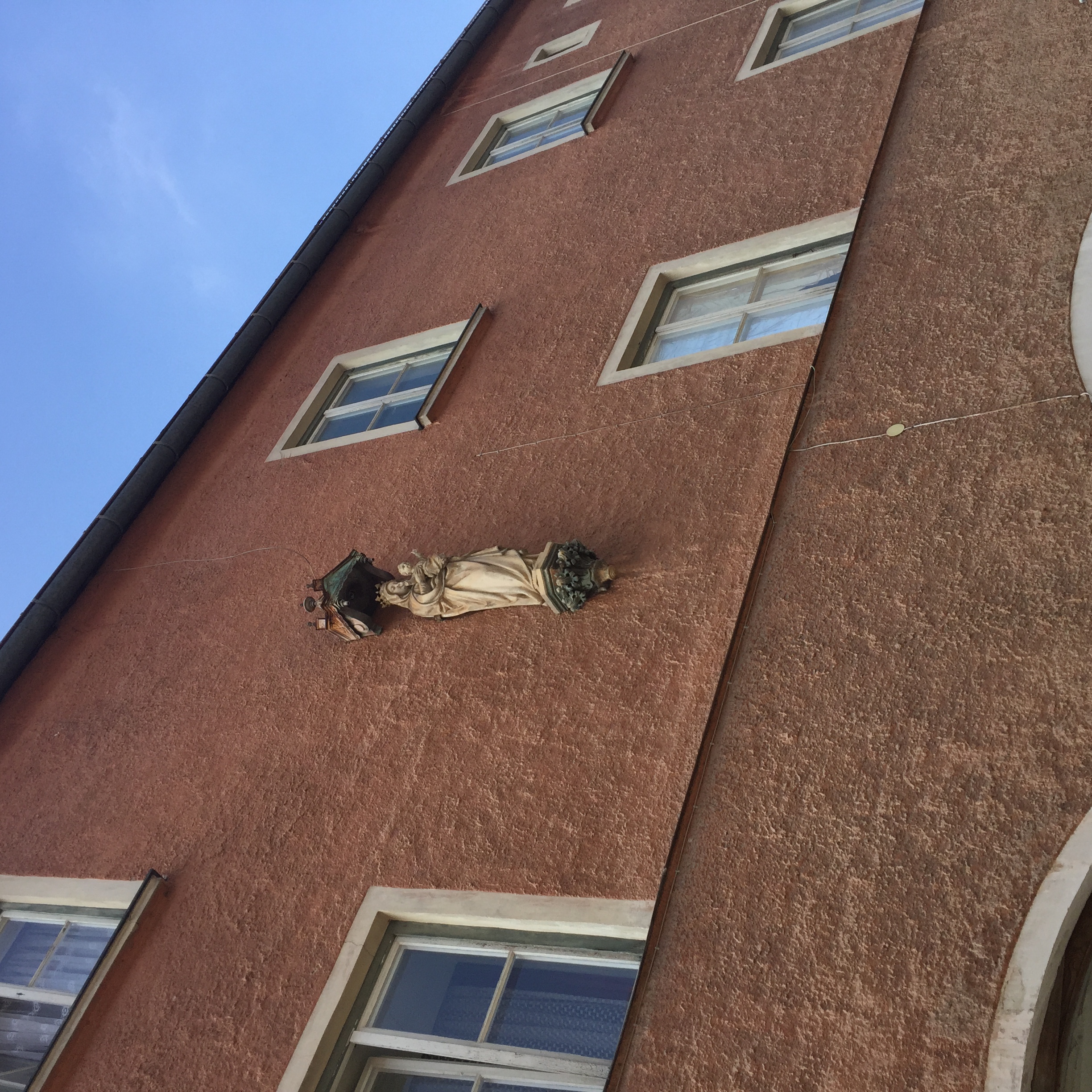 Here's another one along an unrecognized building.