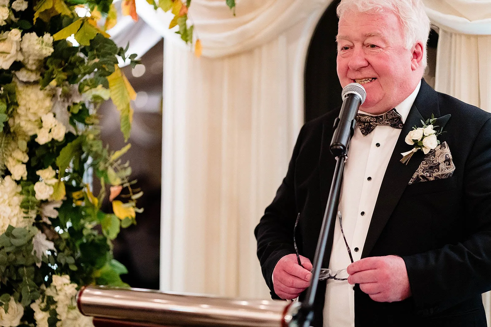 castle leslie wedding photography speeches and drinks -17.jpg