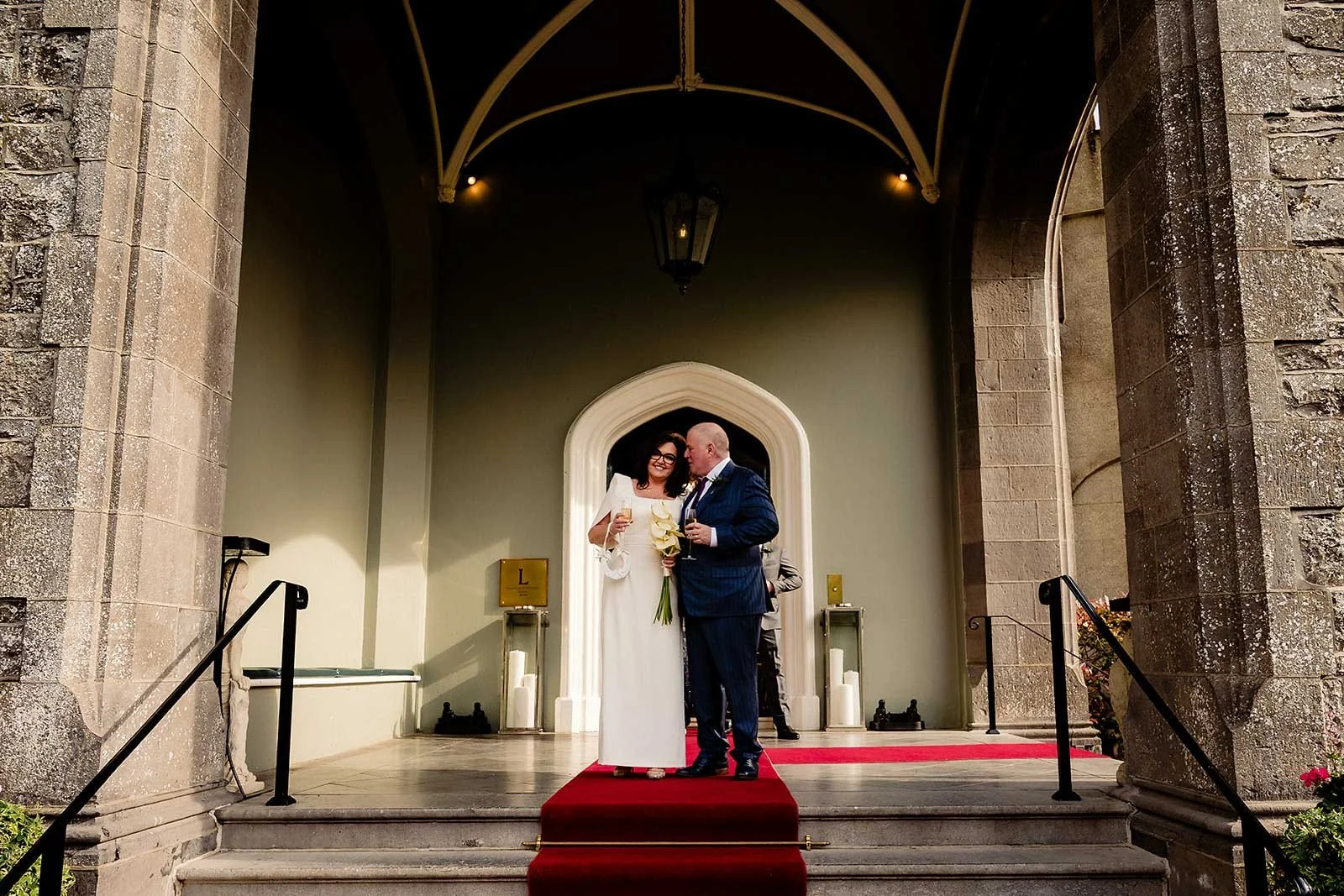 2. luttrellstown-castle-wedding-photography-outdoor drinks-2.jpg