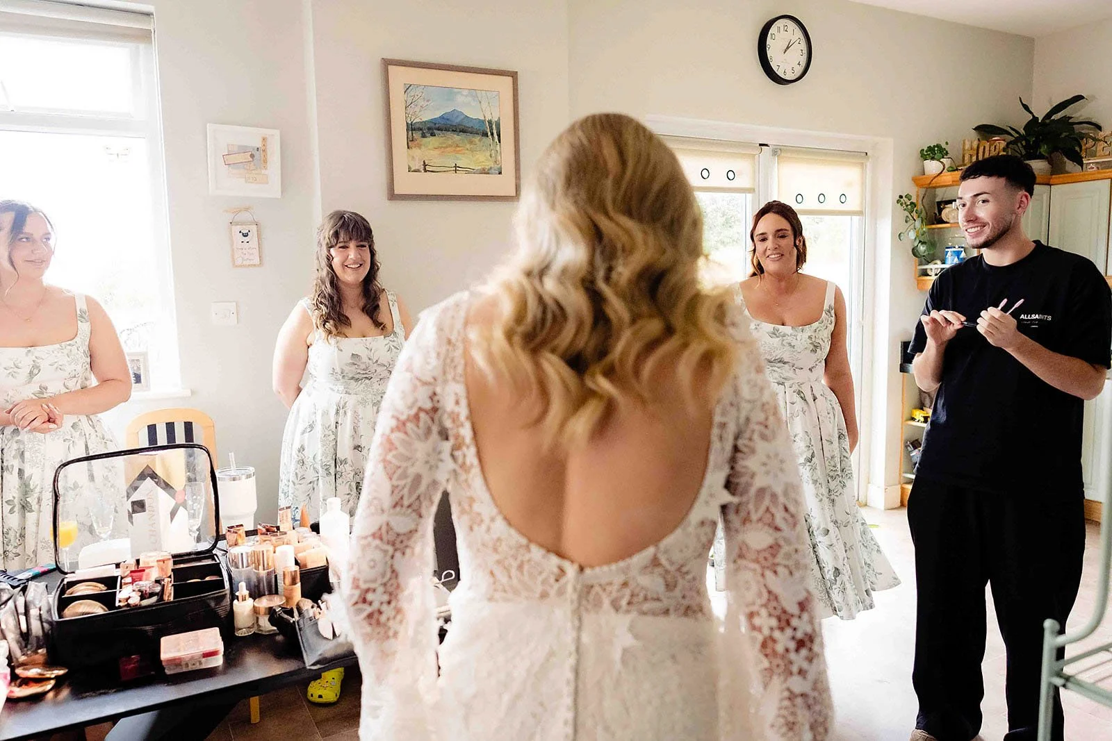 1. wicklow-wedding-photographer-bride-getting-ready-laura-14.jpg