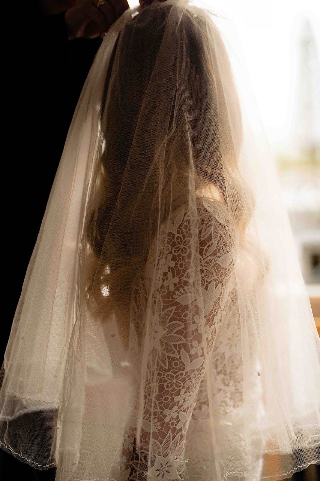 1. wicklow-wedding-photographer-bride-getting-ready-laura-18.jpg
