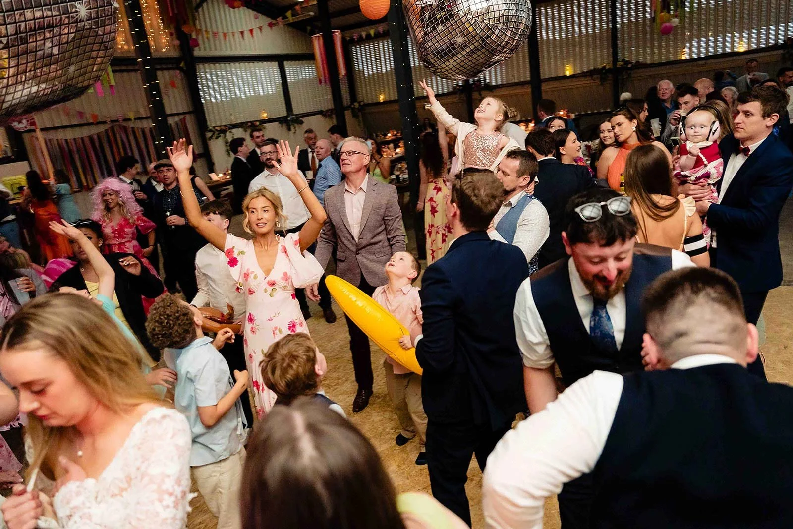 6. wicklow-wedding-photographer-wed-fest-barn-dancing-20.jpg
