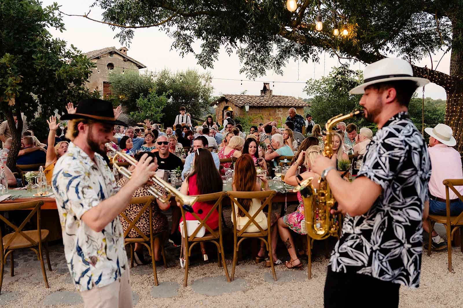 2. Guests dancing at welcome drinks in the hills outside Rome-4.jpg