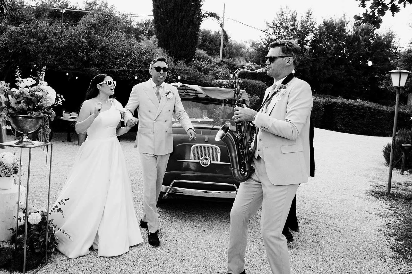11. Outdoor courtyard dinner at Niamh and Dave's wedding near Rome-7.jpg