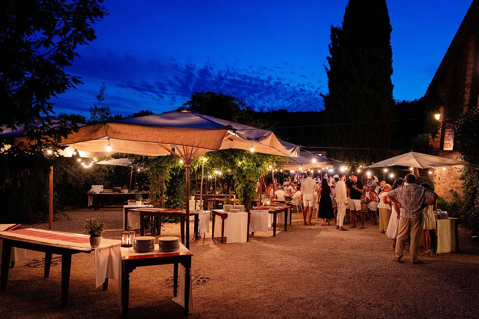 17. Niamh singing at the white party karaoke in Italy-5.jpg