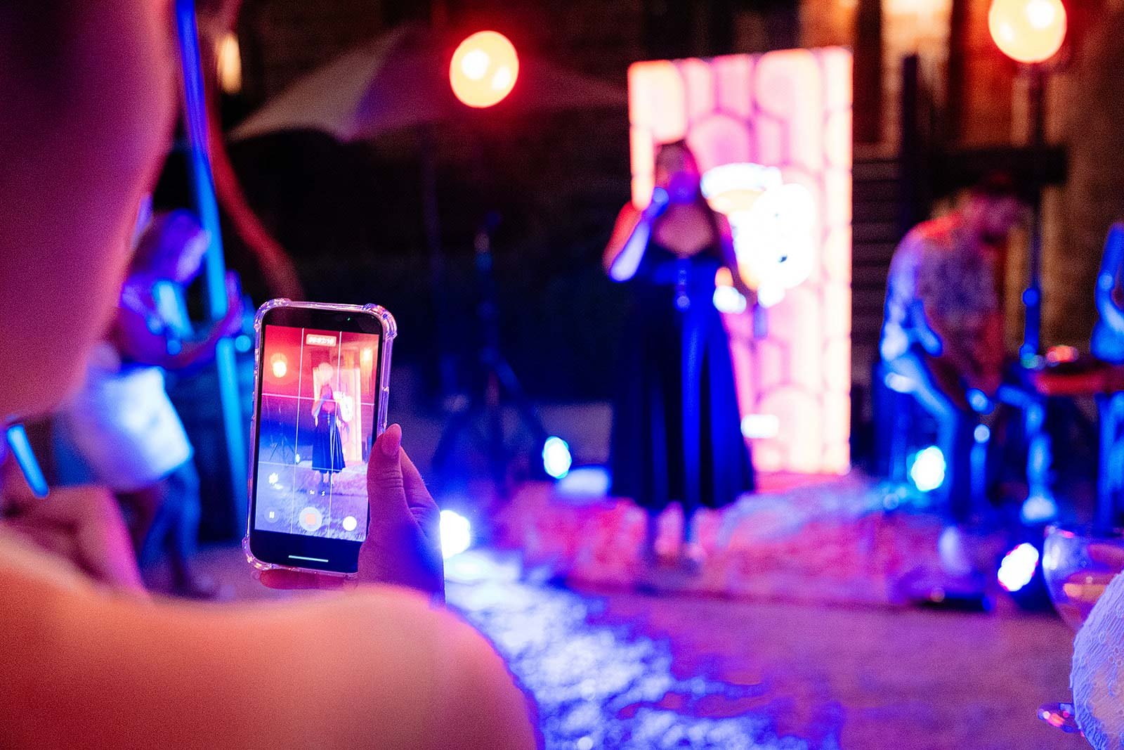 17. Niamh singing at the white party karaoke in Italy-7.jpg