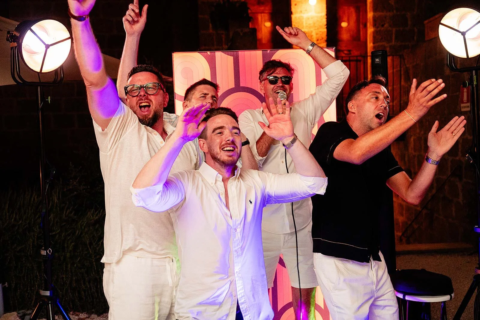 17. Niamh singing at the white party karaoke in Italy-11.jpg